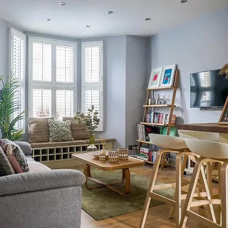 Tintern Apartment - Clapham Londra Esterno foto
